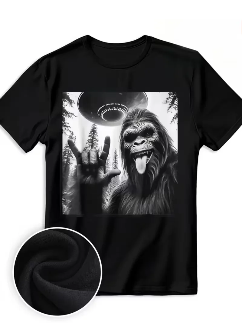 Vintage Alien Funny Graphic T-Shirt Retro 80s Humor Tee forWomen Casual  Short Sleeve Top Trendy Streetwear