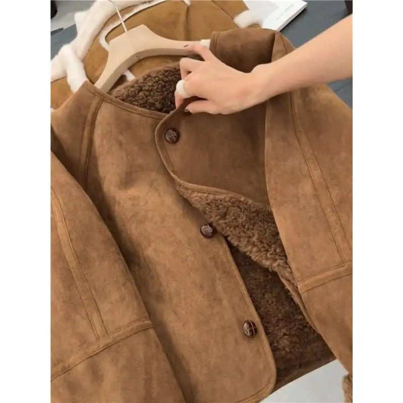 CYL-dames gezwollen warme jas Casual retro zak met enkele rij knopen Losse chique dikke jas