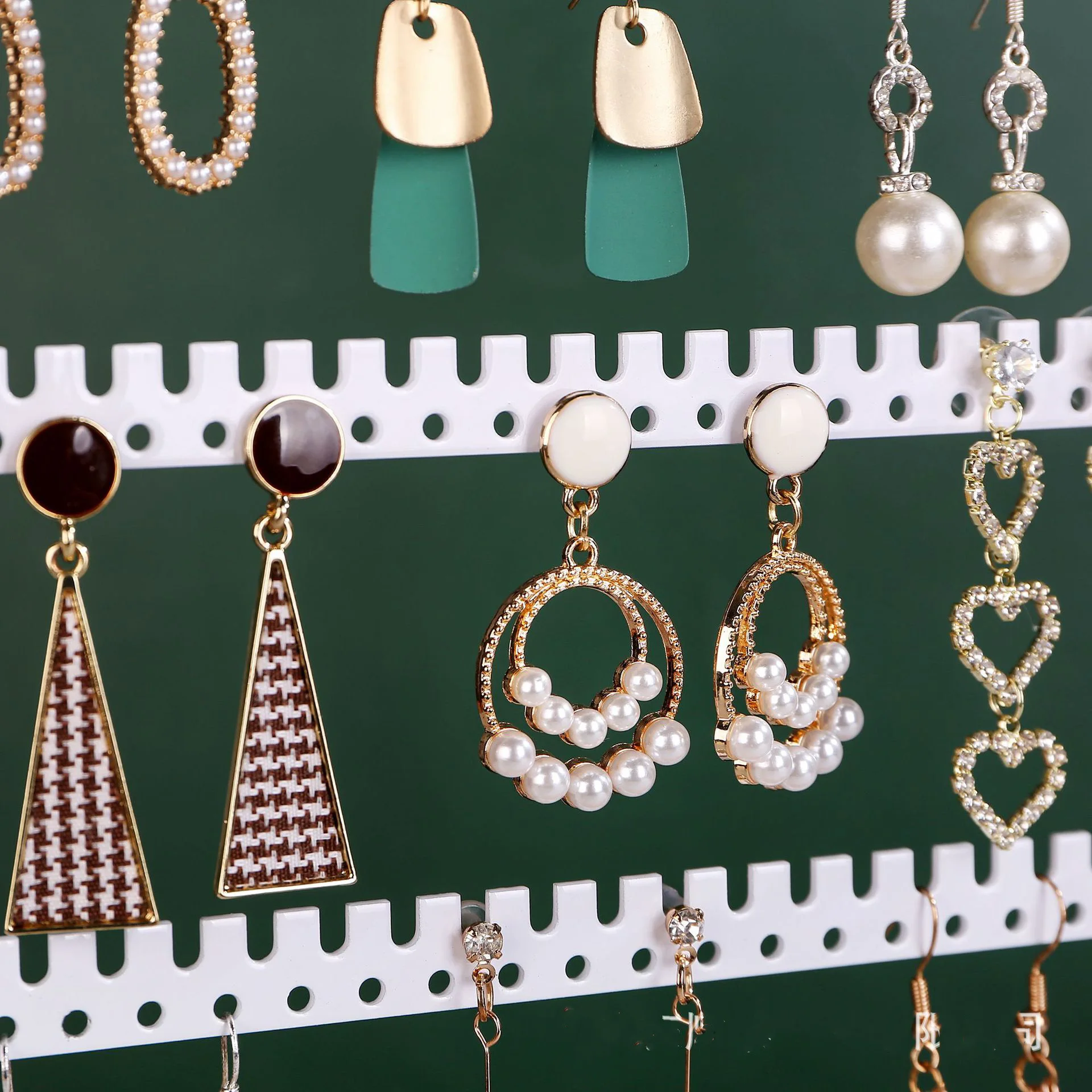 Thumbnail 4 - #11 Trending Jewelry Holders Right Now