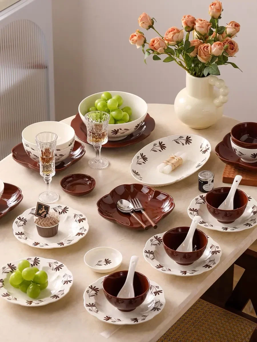 2026 New Retro Brown Ceramic Tableware Set Bowl Plate For Family Hotel Dinner