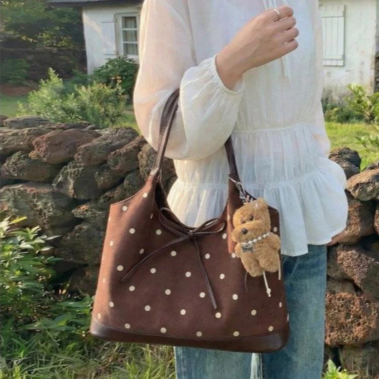 

Popular Polka Dot Large-capacity Bag Women's 2026 New Commuting Versatile One-shoulder Armpit Bag Casual Tote Bag