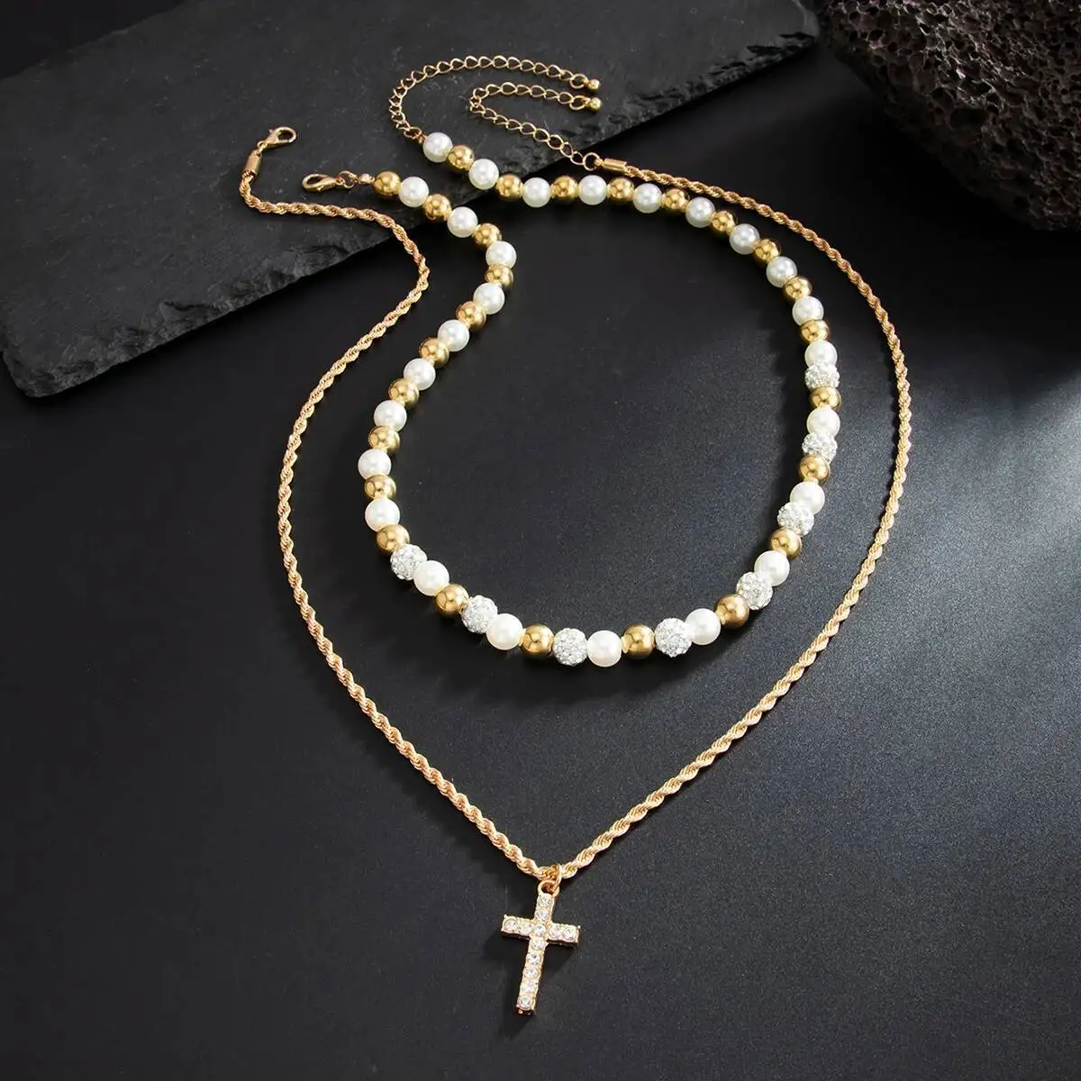 

2 Pcs/Set Men's Bohemia Imitation Pearl CCB Beaded Choker Necklace Cross Rhinestone Pendant Fashion Charms Jewelry Accessory