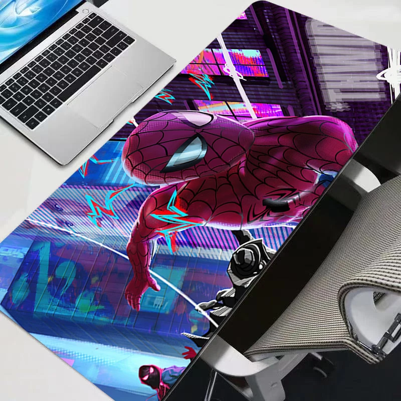 Mauspads Spider-Man Notbook Big XXL Gamer Gaming Zubehör Geschwindigkeitstastatur Gummi Lock Edge Schreibtischunterlage Büro Laptop Mauspad