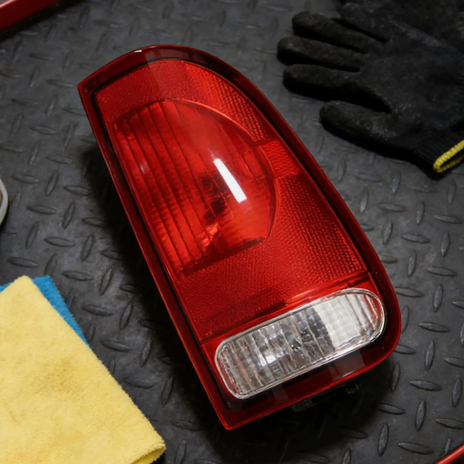 

For Ford F-150 Trucks 1997-2003 Super Duty 1999-2007 Rear Tail Light Professional No-Bulb Weatherproof Rear Lamps Night Driving