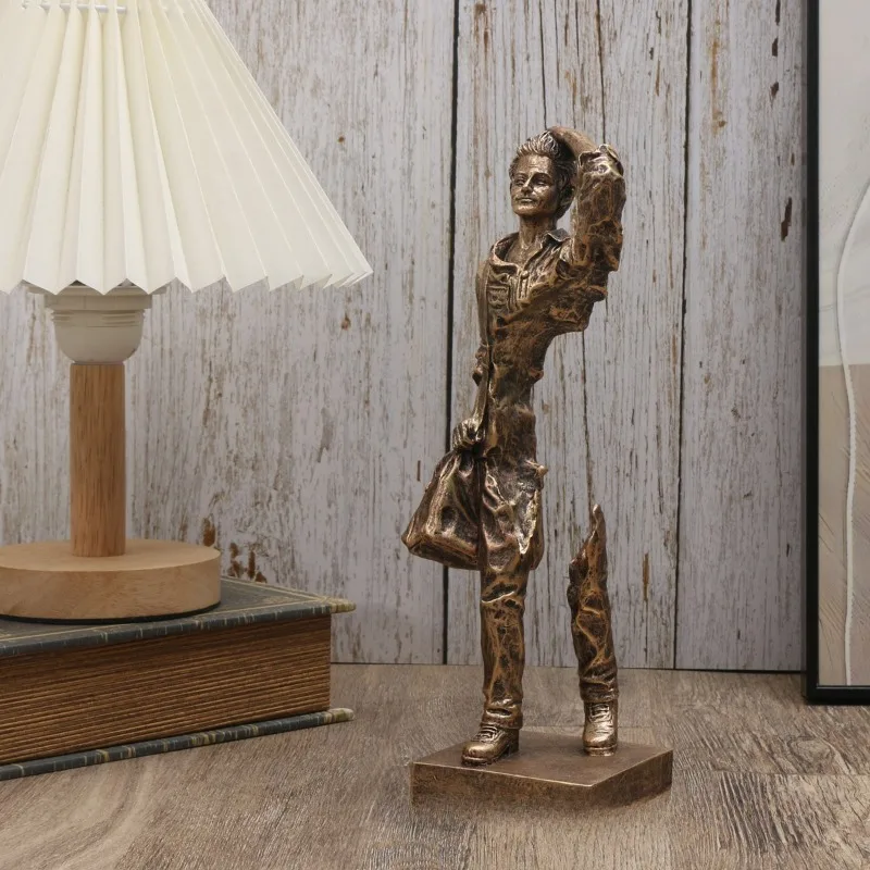 

1Pcs Traveler Sculpture - Abstract Resin Decoration for Home and Office, Multi Functional Indoor/Outdoor Decoration Works