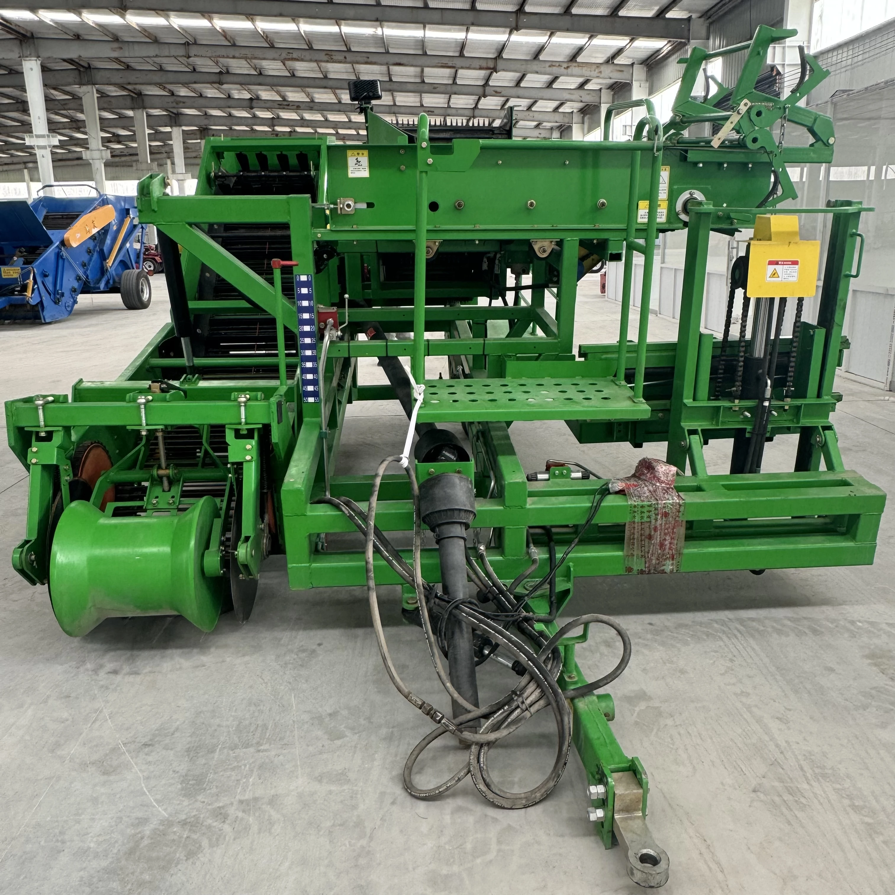 Factory-Owned New Agricultural Special Combined Harvester Potato Garlic Carrot Harvester With Gear Bearing Core Components Farms