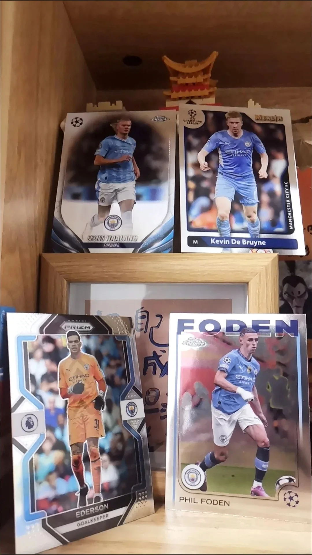 Topps di carte da collezione originali PANINI Football Star Topps. Configurazione garantita della carta della stella del calcio del Top Club, 1 confezione da 5 carte