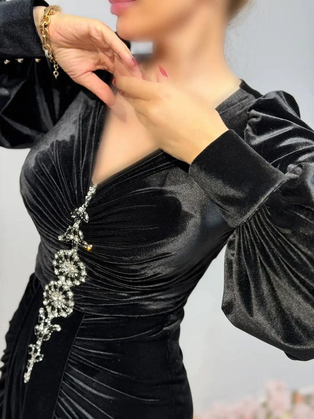 Nieuw ontwerp elegante fluwelen v-hals geplooide kralen kristallen decoratie zeemeermin avondjurk slanke prom formele feestjurk