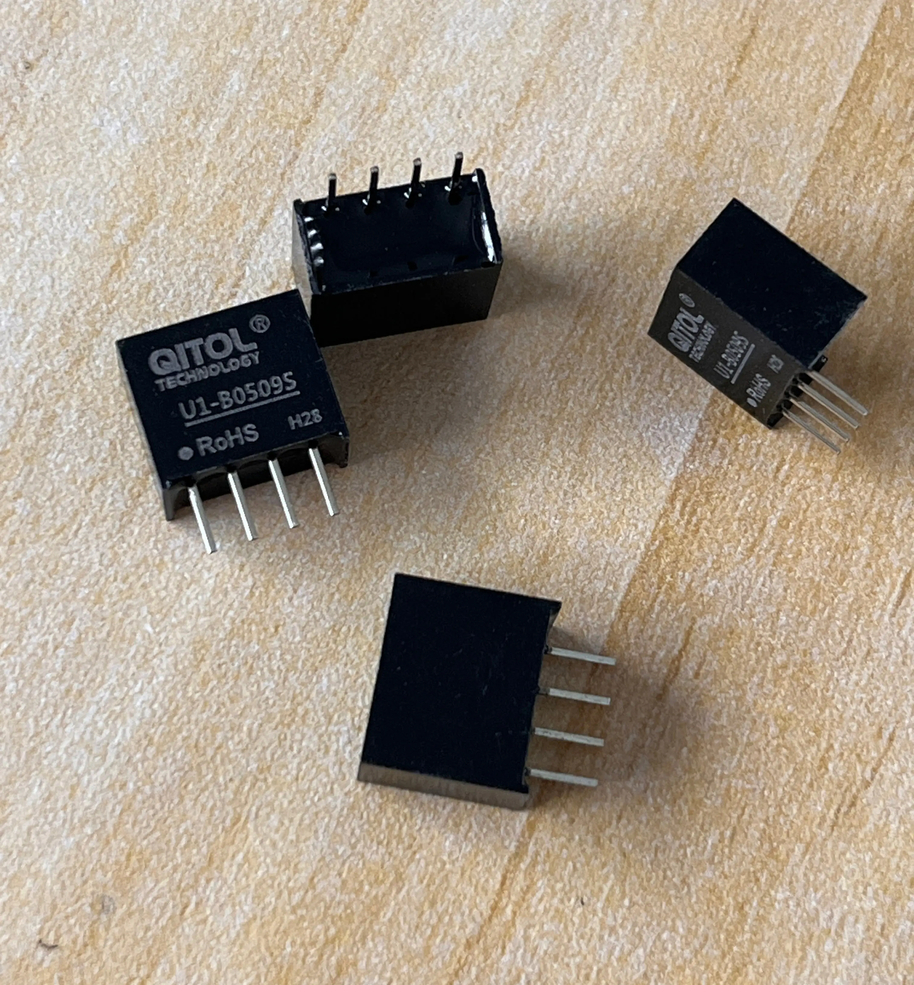 

1W U1-B0509S-1WR3 Miniature DC-DC Power Converter 5V TO 9VDC Step-Down Switching Disconnector Module for Electronic Components