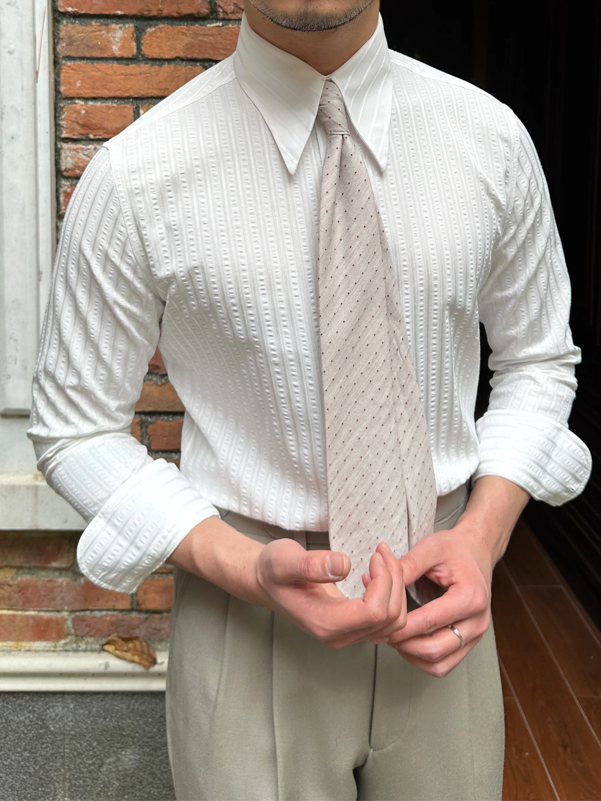 

Мистер. Мужская модная рубашка Deer Tee в итальянском стиле, повседневная, дышащая, из немнущейся ткани Bubble, с длинным рукавом, приталенного кроя, в полоску.