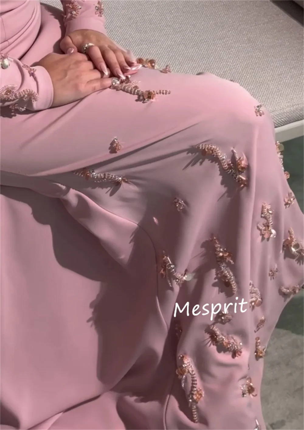 ที่กําหนดเองสไตล์โมเดิร์น JERSEY Applique จีบ Mermaid Off-the-ไหล่ชุดยาว Bespoke โอกาสประณีตสไตล์จีน