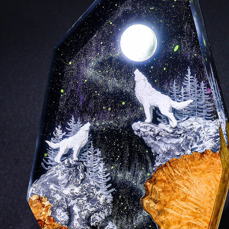Nature Animals Figure Organism Resin Table Light Creactive Art Decoration Snowy Night Wolf Howl Night Light USB Charge