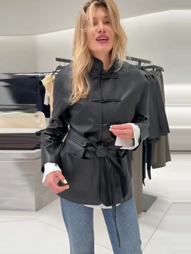 Damen Kunstlederjacken mit Stehkragen, Froschknöpfen und Gürtel, Streetwear, Langarm, Einreihig, Lockere Oberbekleidung – Detail 23