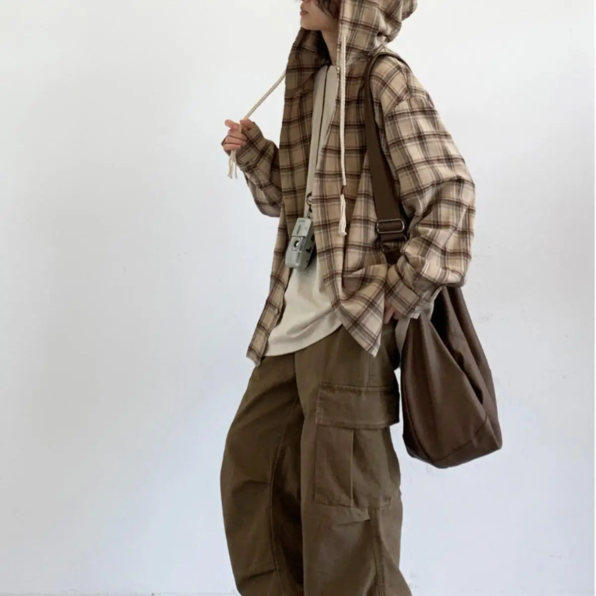 

Jiwuu Retro Japanese Sle Plaid irt Coat Long Sve Loose Fit for Men And Women Spring Autumn College Sle Outerwear