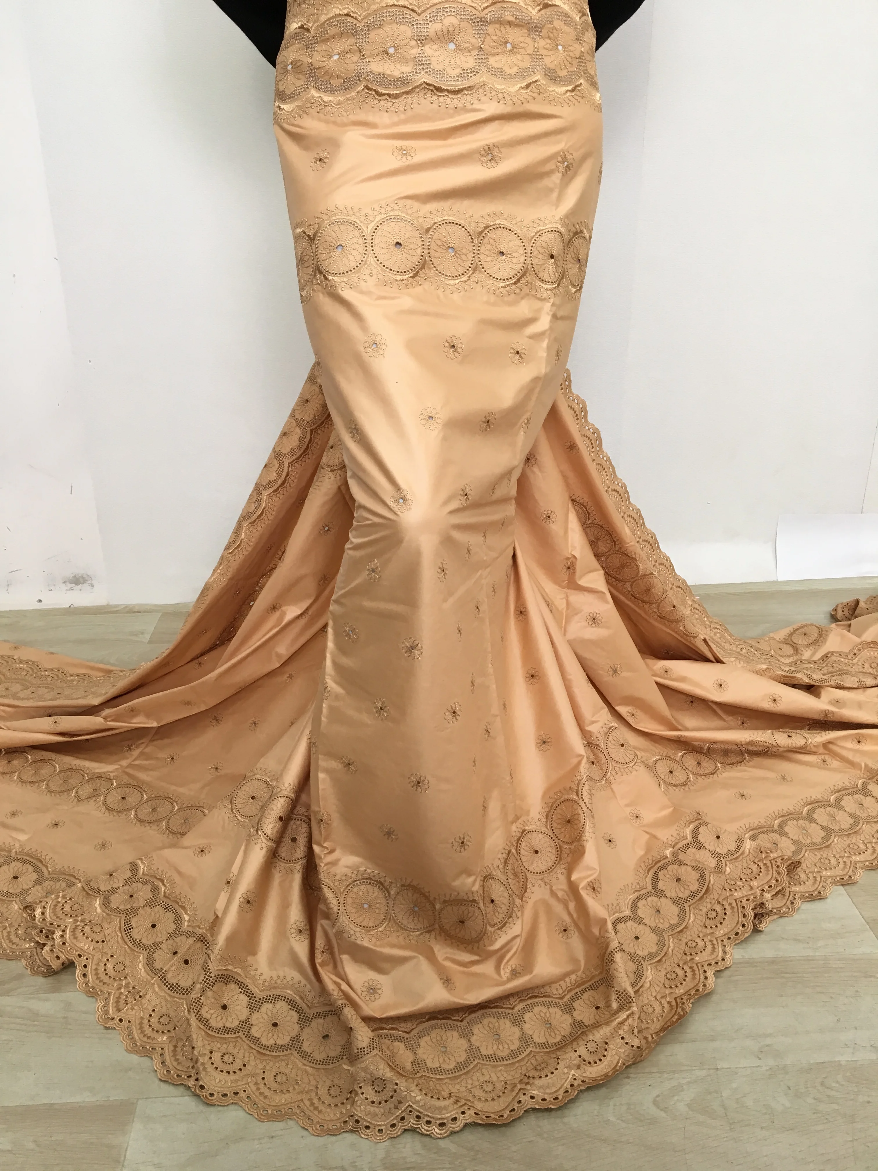 Kalume Fashion Nigerian Cotton Dry Lace Fabric 2026 High Quality Swiss Voile Stones Embroidery Lace Fabric For men Prom Party