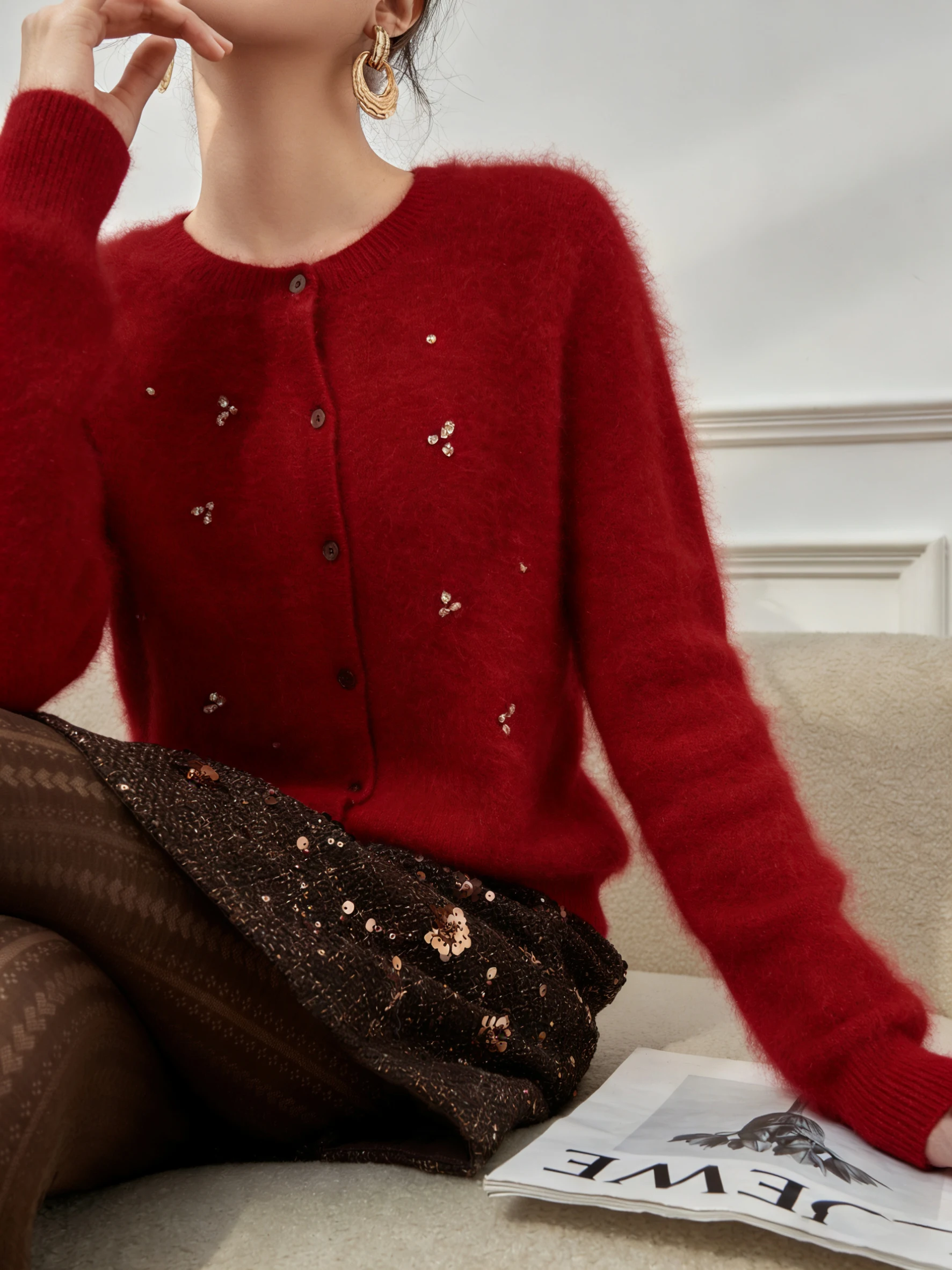 

Красный вязаный кардиган из кашемира с круглым вырезом для женщин, мягкий и уютный базовый слой для зимы и Нового года, топ для повседневной носки