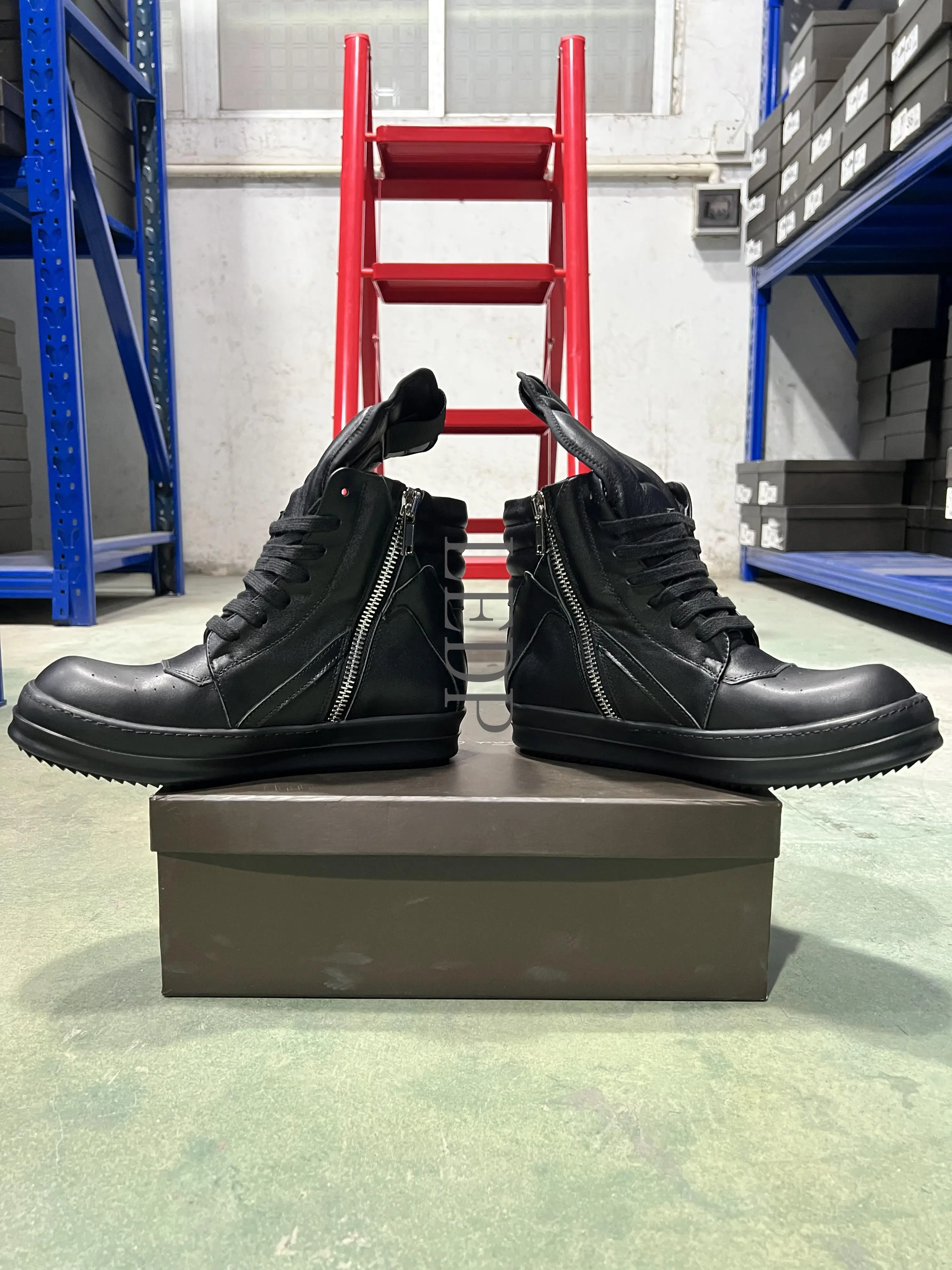 Brand Casual Men Shoes All Black Leather Women High Top Sneakers Classic Black Sneaker Fashion Zipper Luxury Designer Ankle Boot