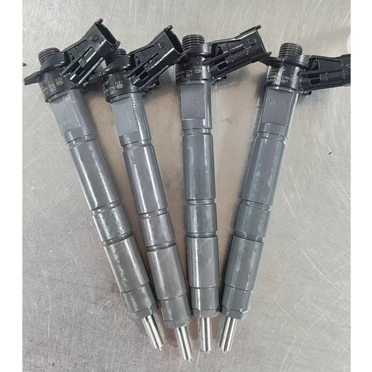 4pcs Original Fuel Injector for Jeep Wrangler 2.8L CRD OE# 0445115067 68042029AA Car Accessories