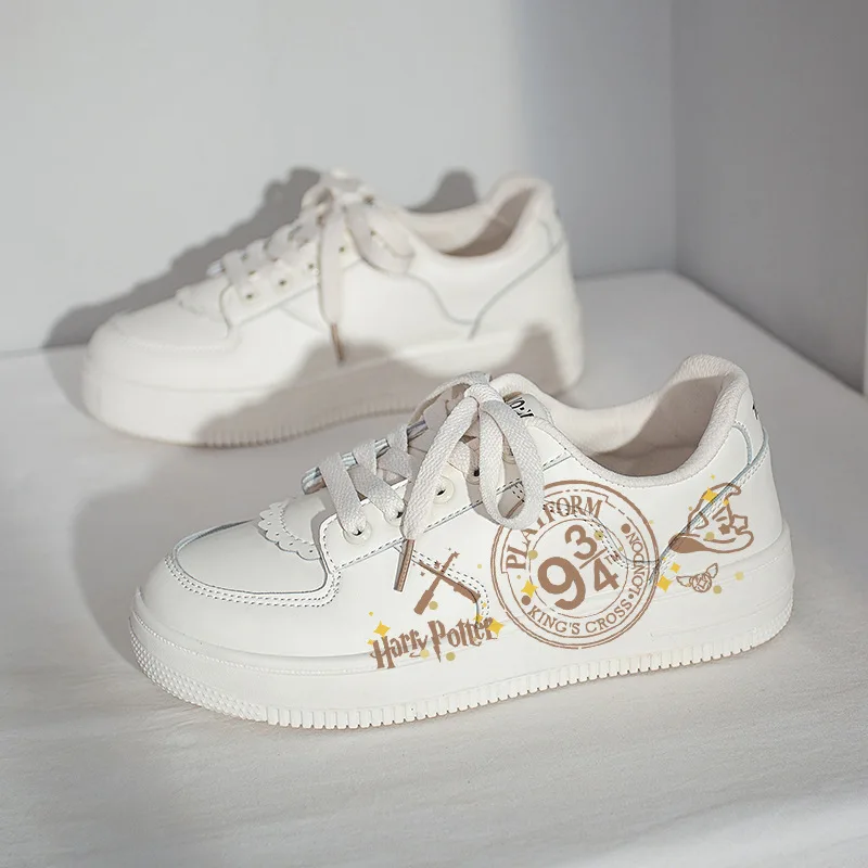 2024 New Harry Co-branded Board Shoes Potter Graffiti Girl Breathable Shoes Student Spring Summer Versatile Little White Shoes