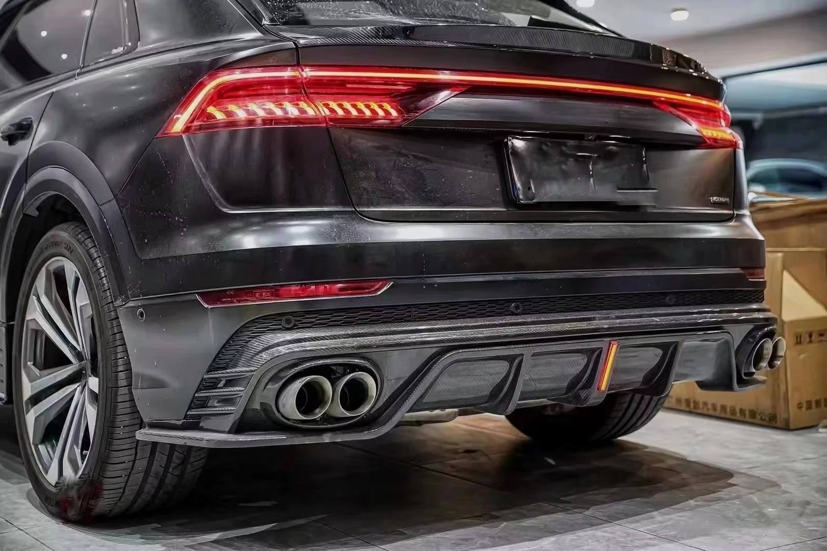 

3K Woven Prepreg Dry Carbon Rear Diffuser – Bumper Accessory for Q8/SQ8