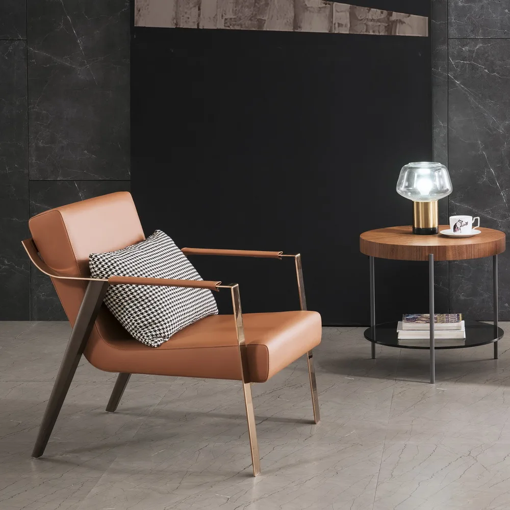 

High Quality Classic Design Leather Accent Chair for Relaxing & Occasional Use in Living Room