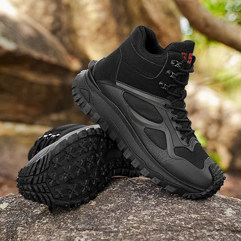 2026 winter Men high-top boots, comfortable lining, thick and durable soles, suitable for outdoor sports, rock climbing, hiking view 4