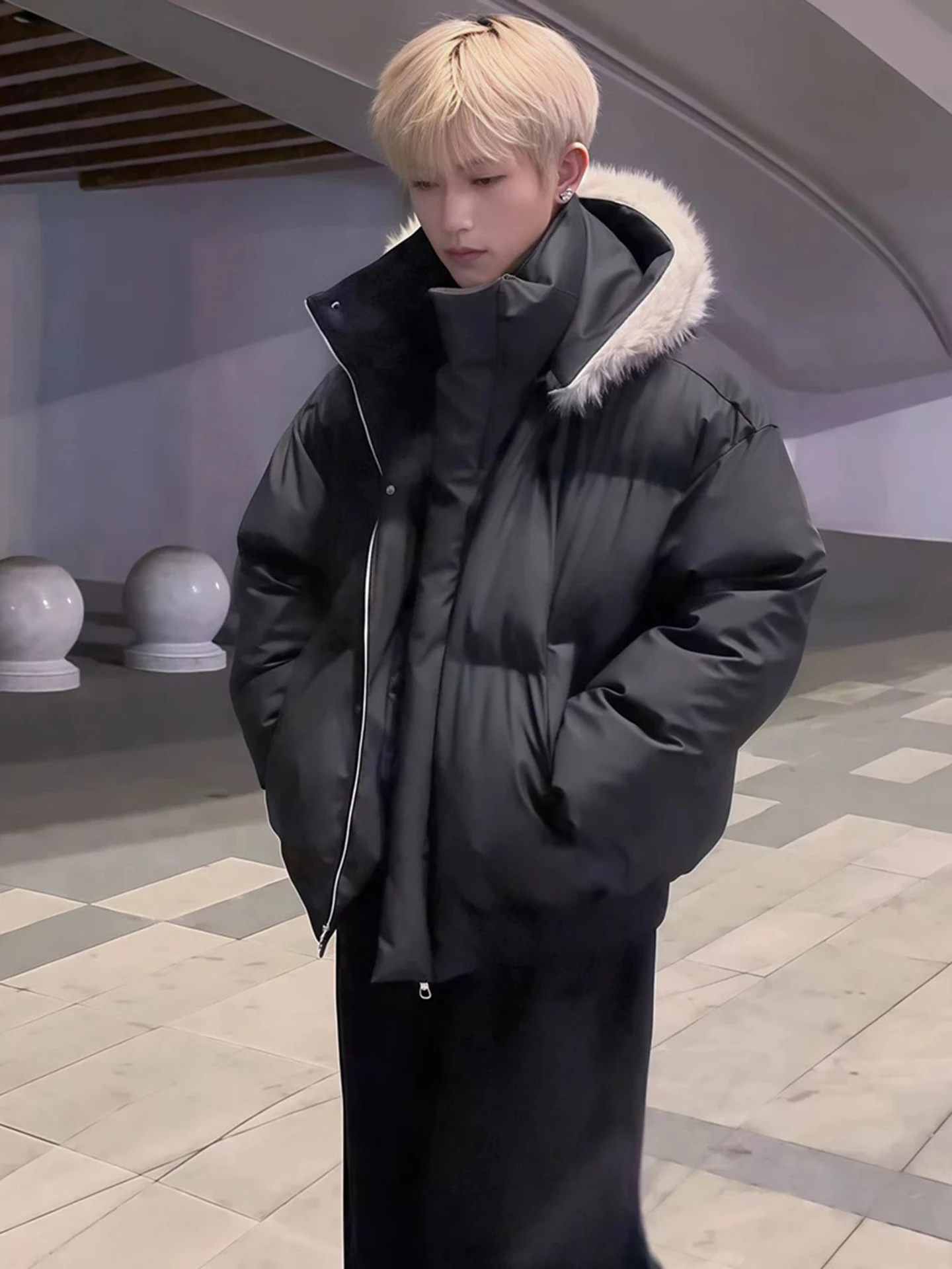 

Теплая зимняя куртка из искусственной кожи с воротником-стойкой и наполнителем из хлопка для мужчин, со съемным капюшоном, утепленная, для пар, укороченная, утолщенная, хлопковая.