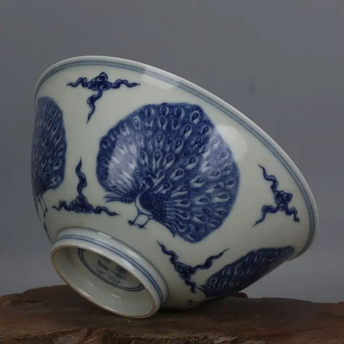 Chinese Ming Chenghua Blue and White Porcelain Peacock Pattern Bowl 5.70 inch