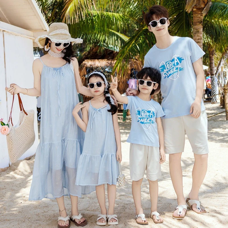 

Summer Family Matching Outfits Mom Daughter Light Blue Cami Dresses & Dad Son T-Shirts Shorts Set for Beach Vacation Photoshoot
