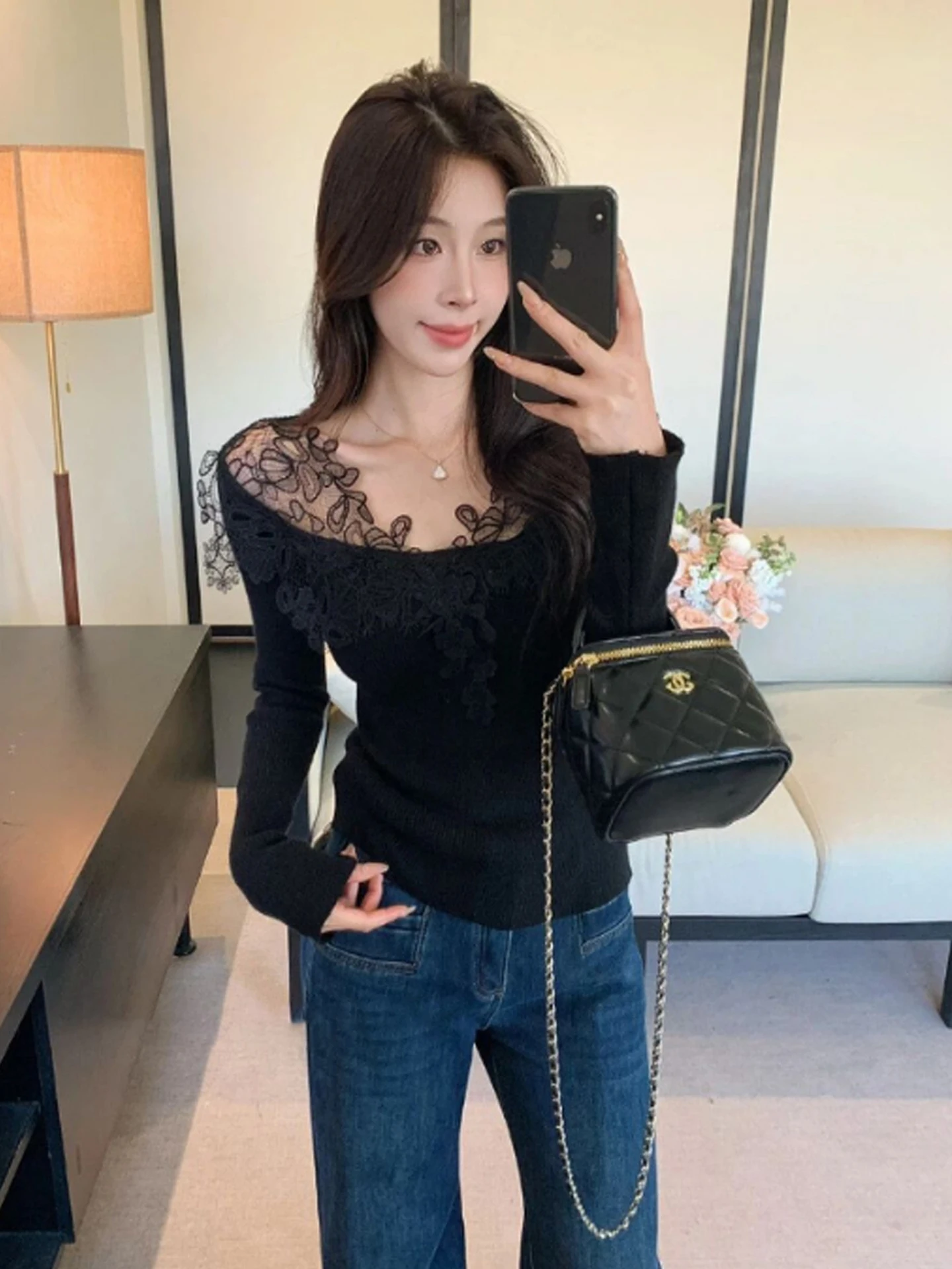 

Women's Long Sve V-Ne Lace Splice Knitted Base irt Casual Sle Winter Season Slim Fit Inner Wear Super Beautiful Top