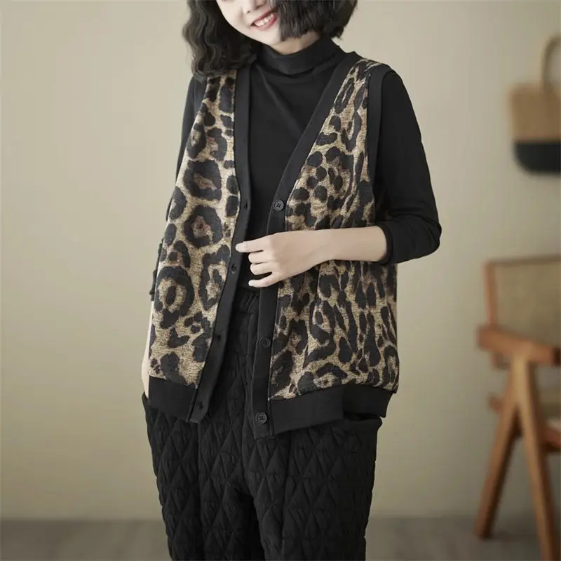 Retro Leopard Print Fleece Warm Vest Cardigan Jacket For Women Autumn Winter Large Size Casual V-Neck Sleeveless Waistcoat A722