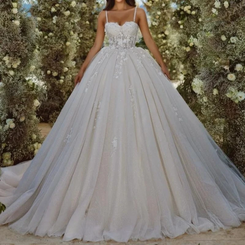 

Romantic Spaghetti Straps Lace Up A-Line Wedding Dresses 2024 Glamorous Appliques Lace Chapel Train Princess Bridal Gown