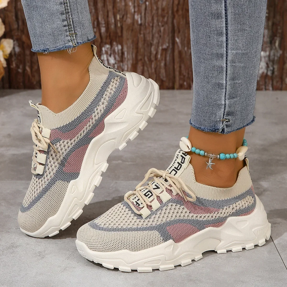 Fashion New Little White Shoes Mesh Breathable Sports Shoes Retro Colored Mesh Lacing Casual Shoes Increase Height 2024