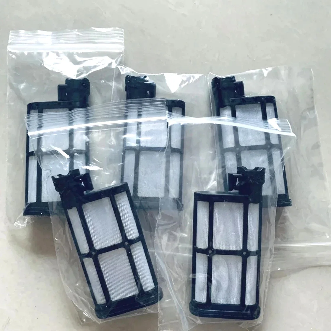 New for Heavy Truck HOWO Urea Level Temperature Sensor Filter Core SCR Urea Aftertreatment Accessories Oil Pump Filter