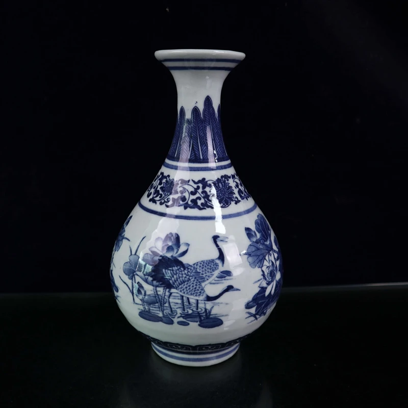 Chinese Old Porcelain Blue and White Flower and Bird Pattern Jade Pot Spring Vase Traditional Asian Decorative Item for Home