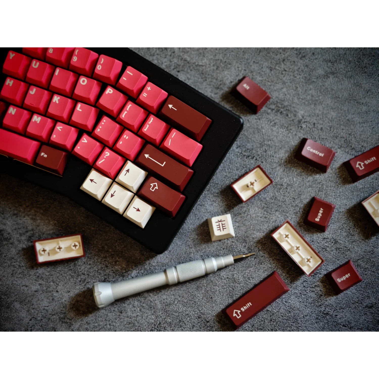 

Full Set of Golden Velvet Cake Keycaps ABS Premium Red Cherry Keycaps for MX Switch Gamer Keyboards