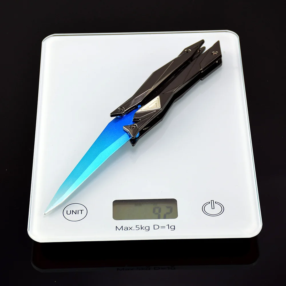 Tirador táctico, hoja de mariposa plegable, armas coleccionables grabadas en 3D, equipo corporal portátil para accesorios de Cosplay/juegos