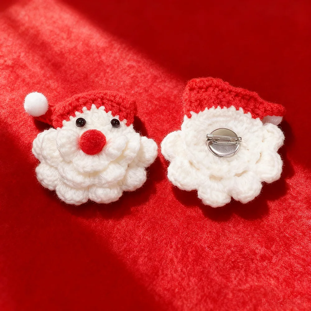 Brooch Pin Handmade Knitted Santa Claus Charm for Christmas Party Clothing Bag Hat Scarf Decoration Red White Wool Yarn Alloy