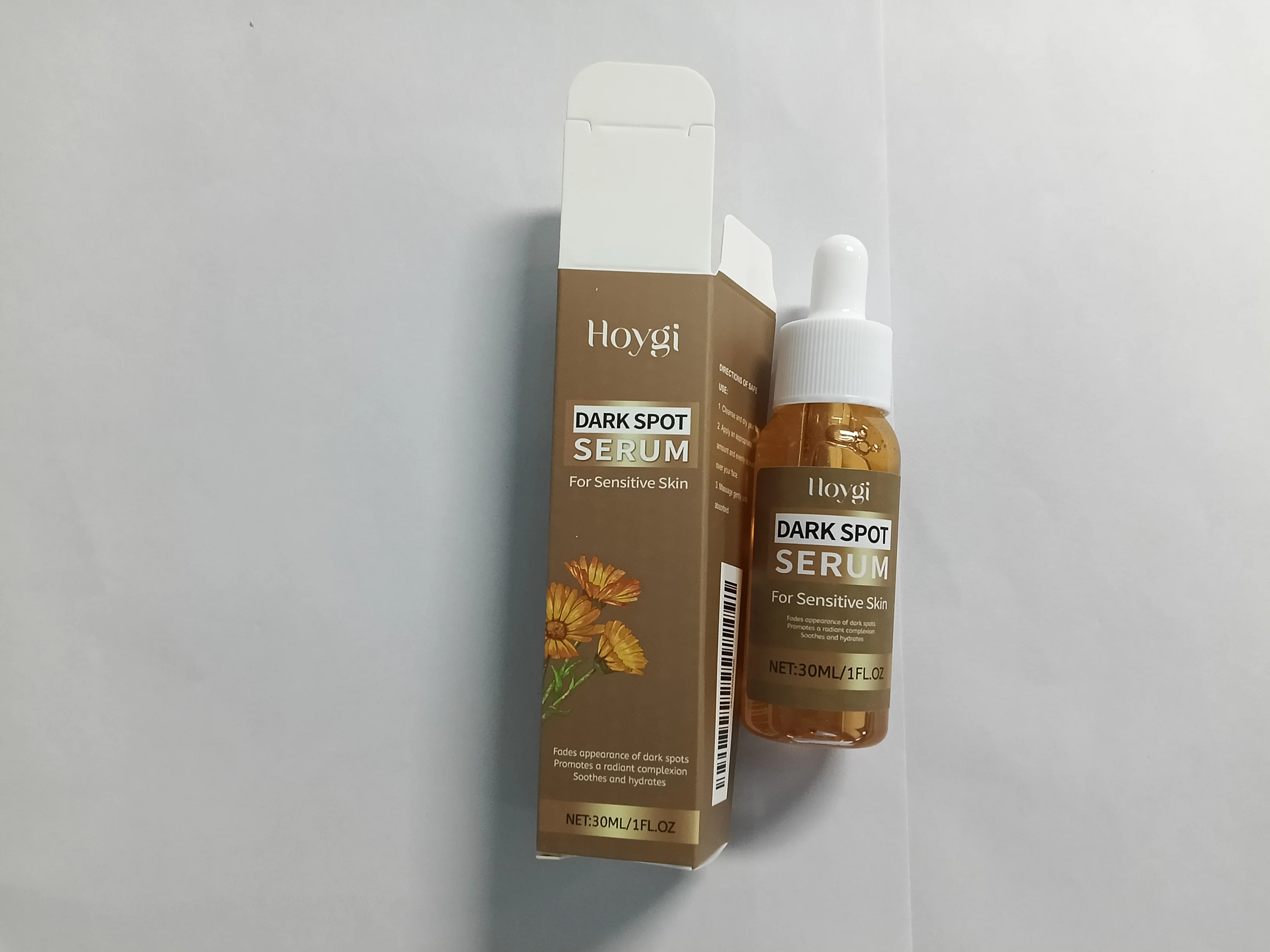 เซรั่มลดจุดด่างดำ Hoygi สำหรับผิวแพ้ง่าย - ลดเลือนจุดด่างดำ, ปรับผิวให้กระจ่างใส, ปรับสีผิวให้สม่ำเสมอ, บำรุงผิวหน้า, 30 มล.