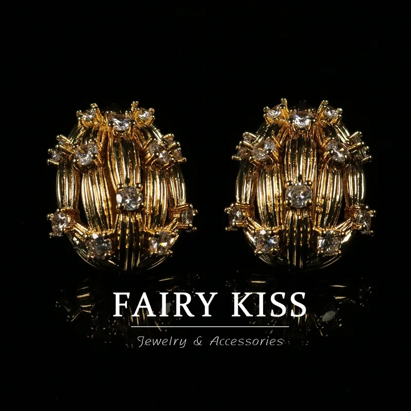 boucles-d'oreilles-medievales-en-metal-plaque-or-veritable-avec-diamants-geometriques-elegantes-artistiques-et-retro