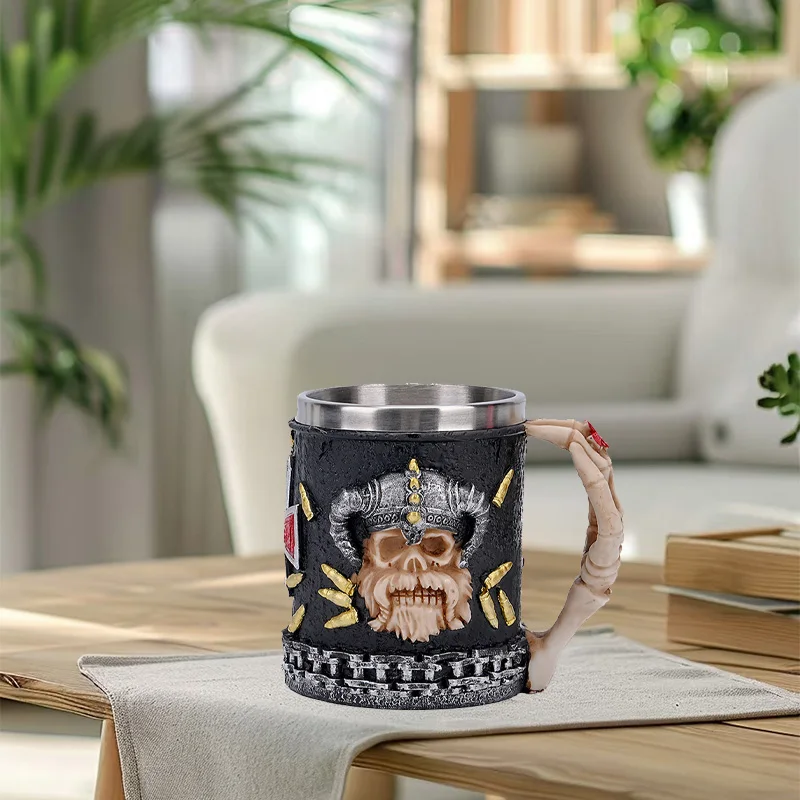 Medieval Viking Retro 3D Sword Skull Beer Mug With Stainless Steel Insert Resin Big Capacity Coffee Cups Men's Halloween Gift