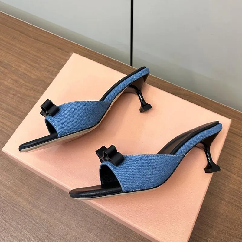 

Bow Color Matching Flat-bottomed Slippers Women's Summer New One-word Stiletto Slippers