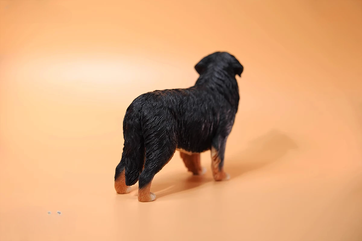 JXK 1/6 Bilancia Simulazione Carino Onesto Resina Nera Montagna Bernese Animale Domestico Modello di Cane per 12 pollici Figure Giocattolo Ornamento Regalo