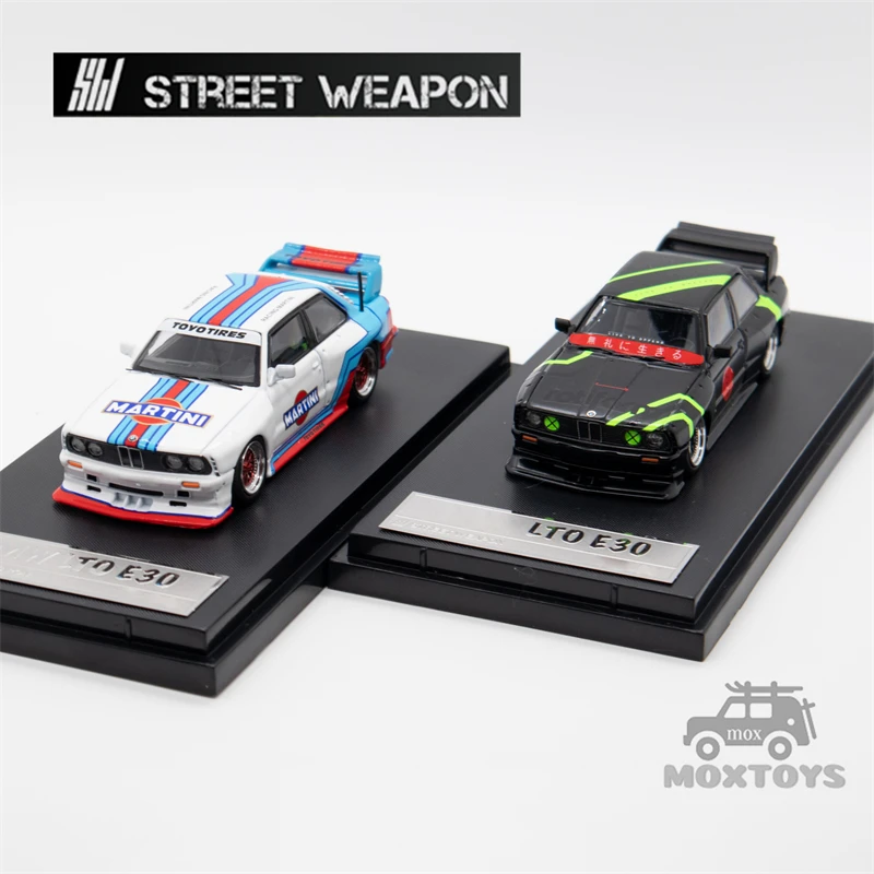 Street Weapon 1:64 LTO E30 Matte black / Martini White Model Car