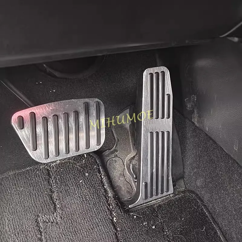 LHD Non-Slip Gas Brake Accelerator Pedal Pad Cover For Lexus RX350 RZ300e RZ450e Toyota Crown Sedan Alphard Vellfire 2023 2024