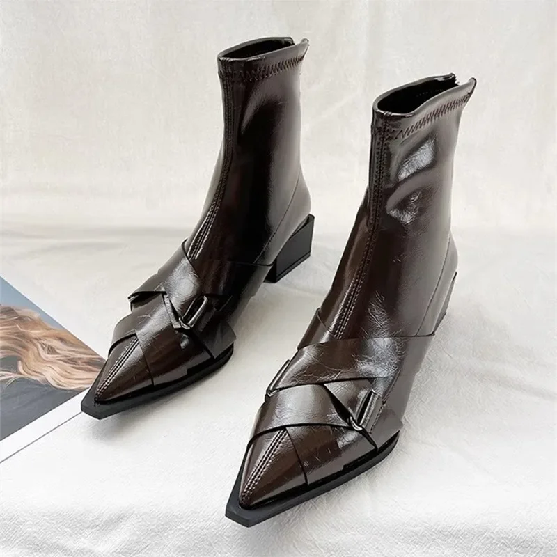 Fashion and Versatile Pointed Toe Women Shoes 2024 New Comfortable Low Heel Women's Nude Boots Solid Color Simple Modern Boots