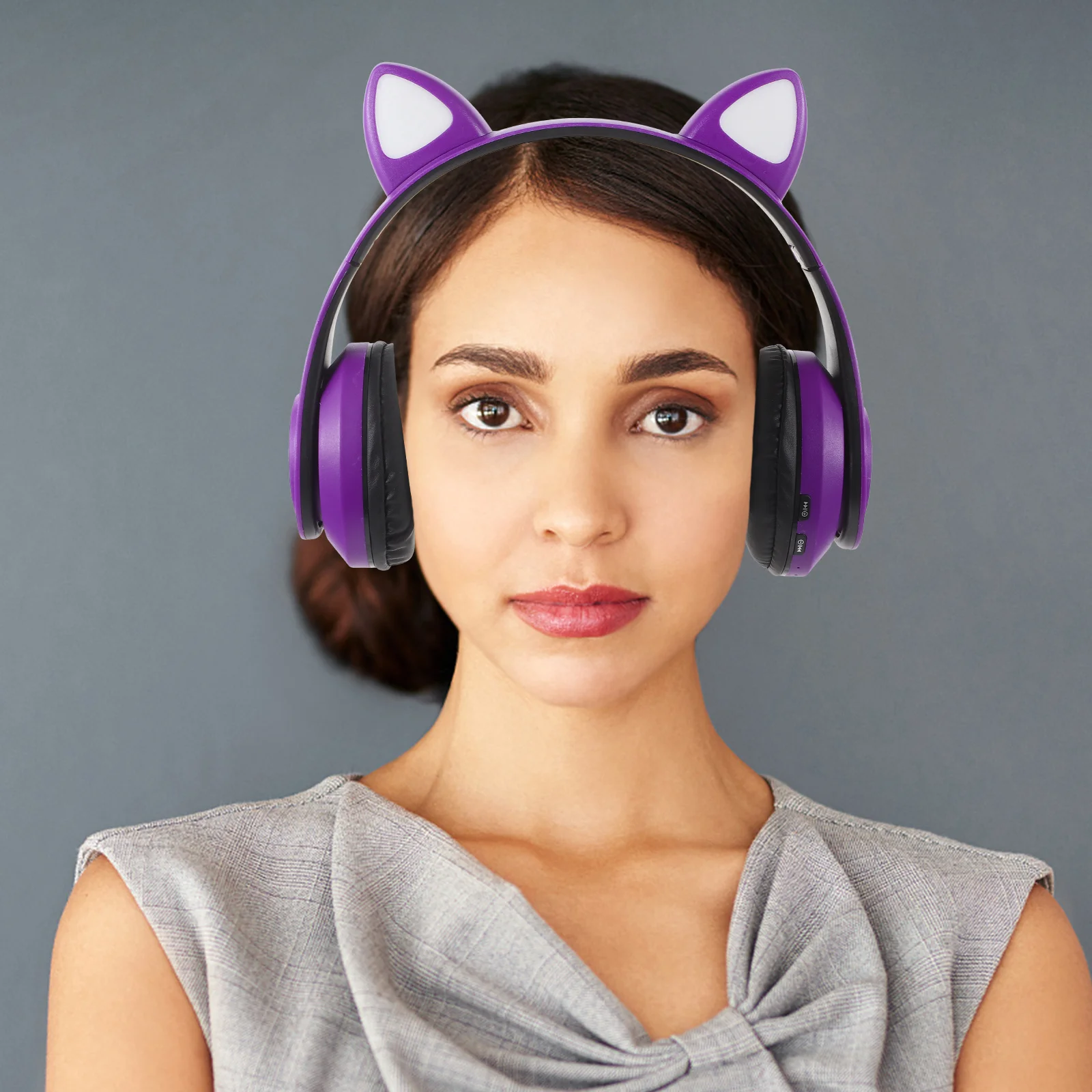 

Cat Ear Wireless Headphones Cute Gaming Headset for Girls Teens Wireless Earphone Stereo Sound Light Up Headset