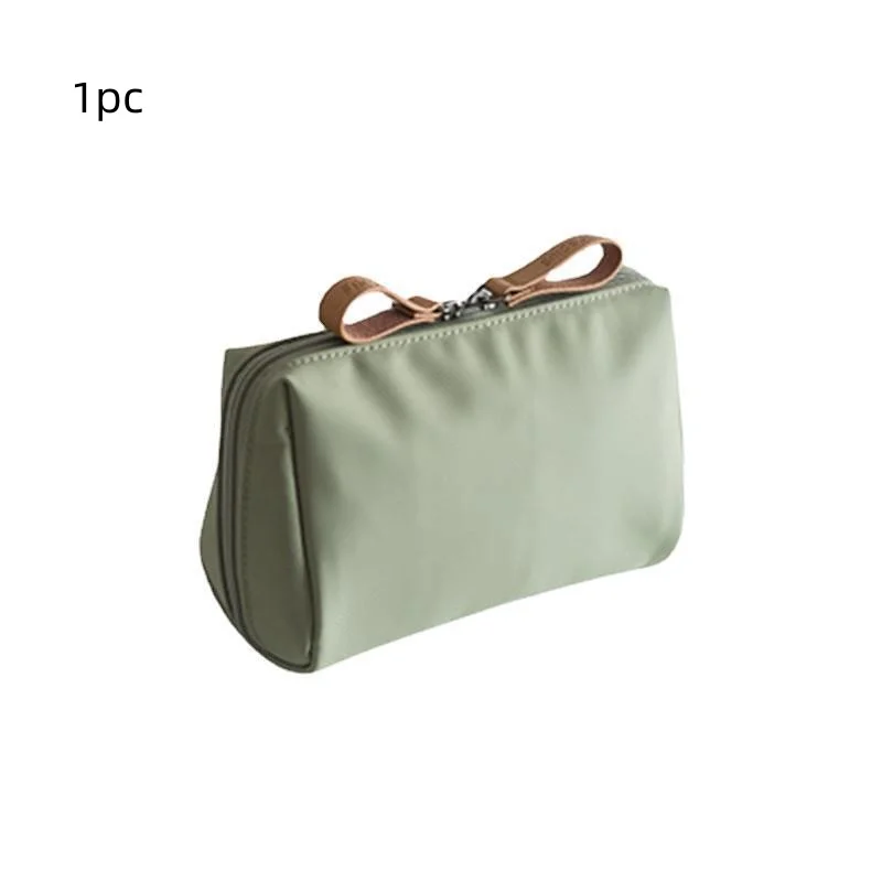 

Korean version red envelope makeup bag, simple and exquisite travel handbag, portable mini travel cosmetics storage bag