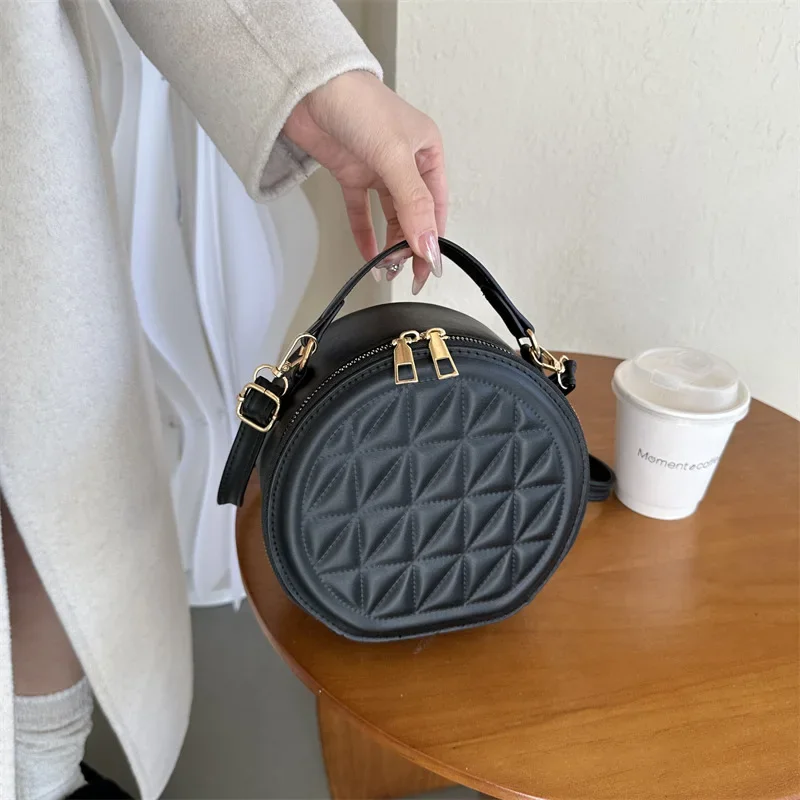 Fashion versatile solid color shoulder bag small round bag