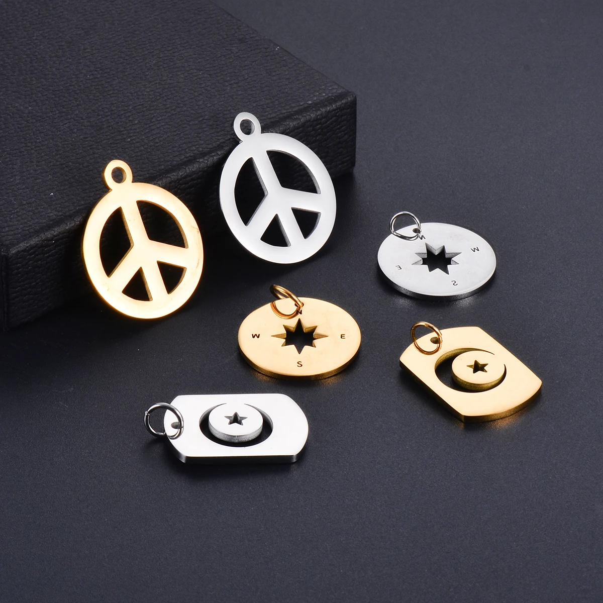 3pcs Wholesale Compass Star Stainless Steel Mirror Polished Charms Pendant DIY Jewelry Makings Necklace Anklet Bracelets